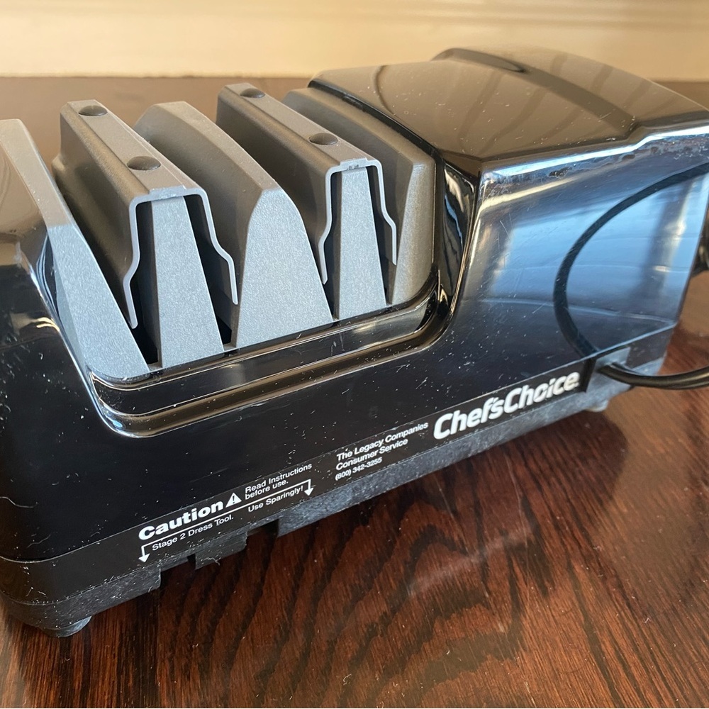 Chef'sChoice 315 XV Versatile Professional Diamond Hone Electric Knife Sharpener